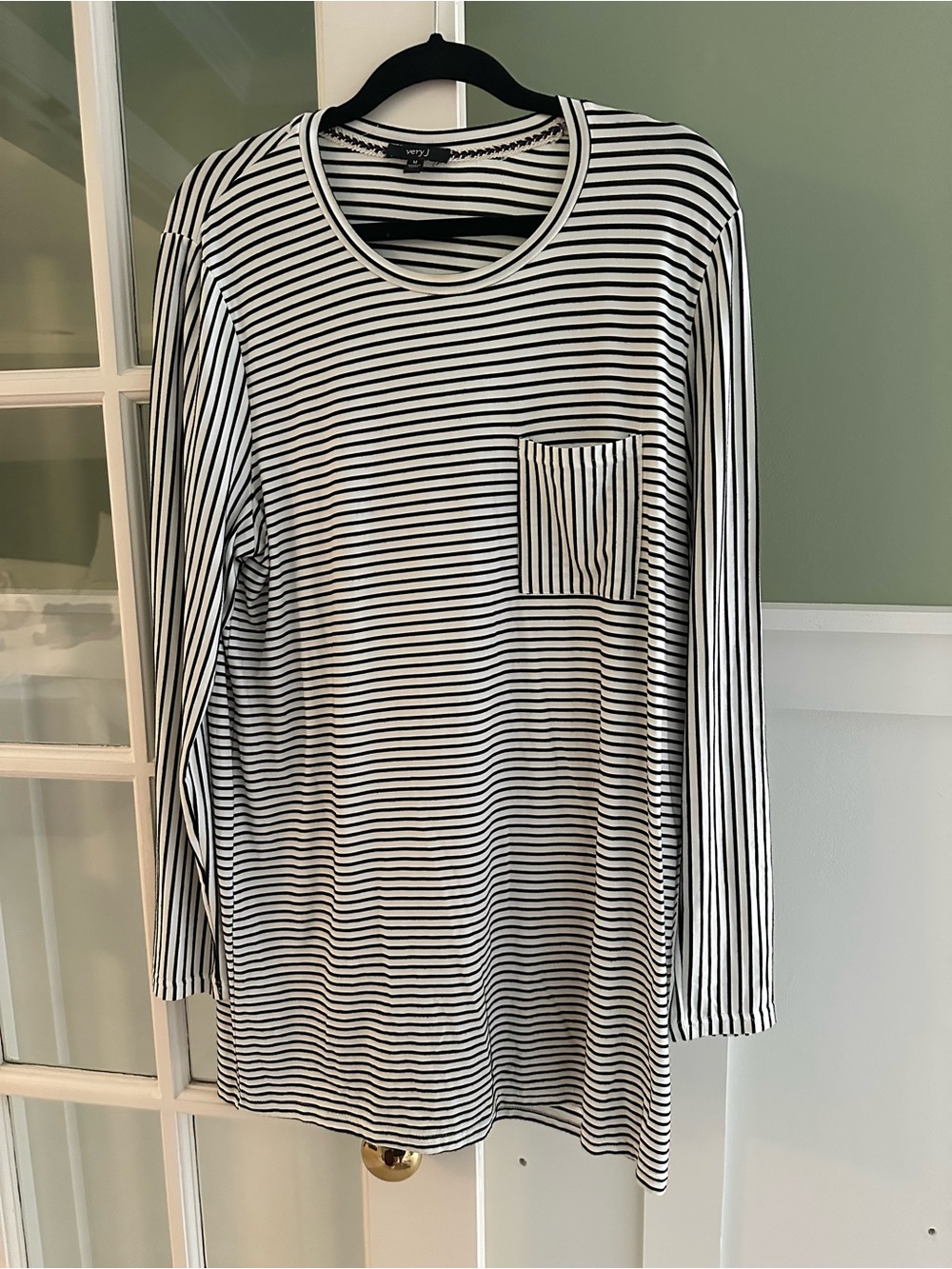 Very J Black and White Striped Long Sleeve Mini Dress